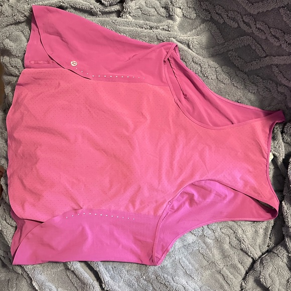 Lululemon Tank Top - Picture 1 of 4